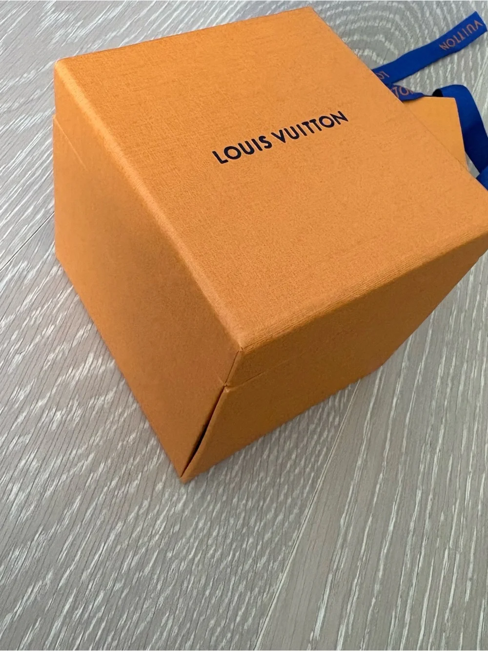 Louis Vuitton Navy Leather Ring Jewelry Box and gift box and tag